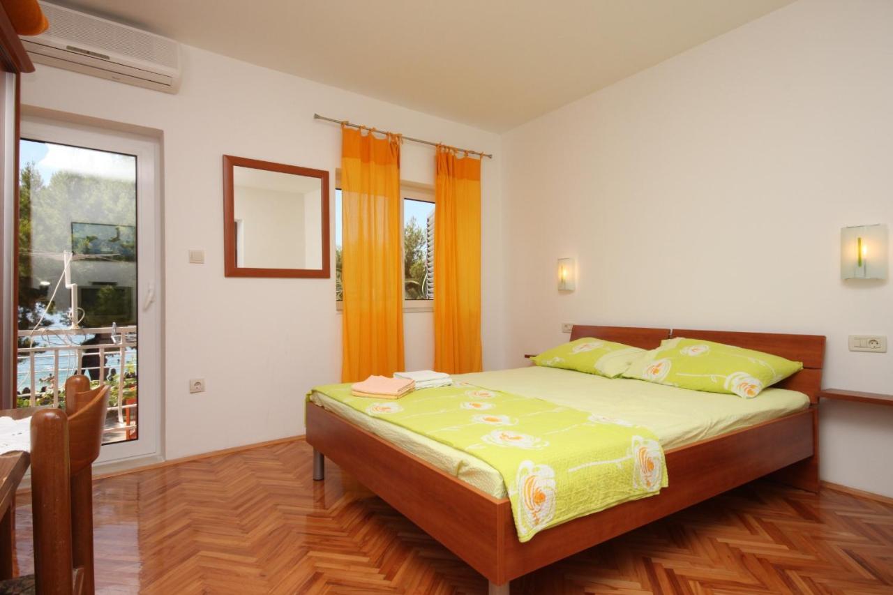Apartments By The Sea Drvenik Donja Vala, Makarska - 6658 ภายนอก รูปภาพ